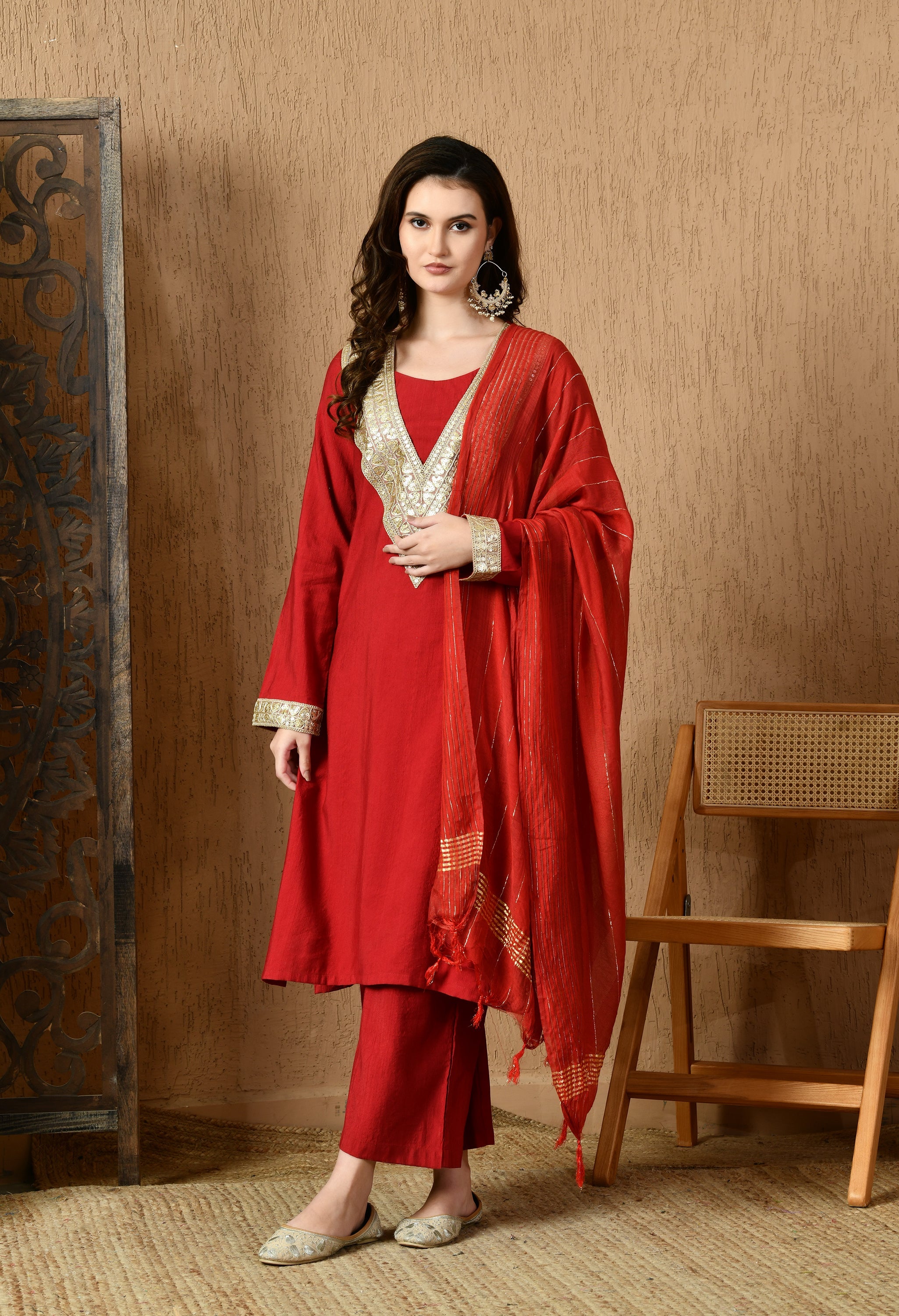 Myshka Red Silk Blend Straight Round Neck Long Sleeves Kurta Trousers With Dupatta