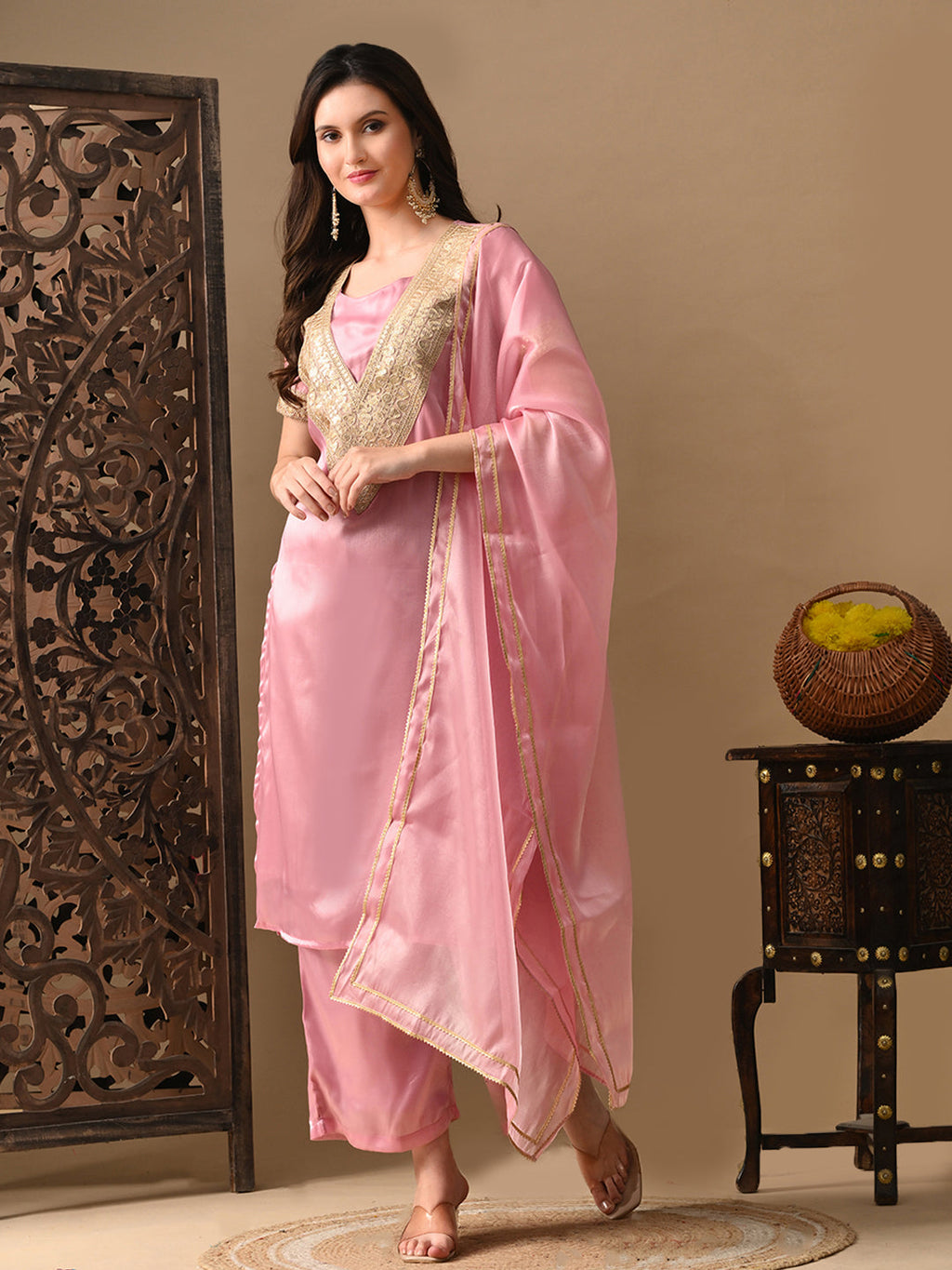 Myshka Pink Silk Blend Straight Round Neck Short Sleeves Kurta Trousers With Dupatta
