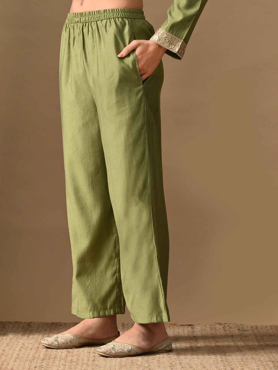 Myshka Green Silk Blend Straight Round Neck Long Sleeves Kurta Trousers With Dupatta