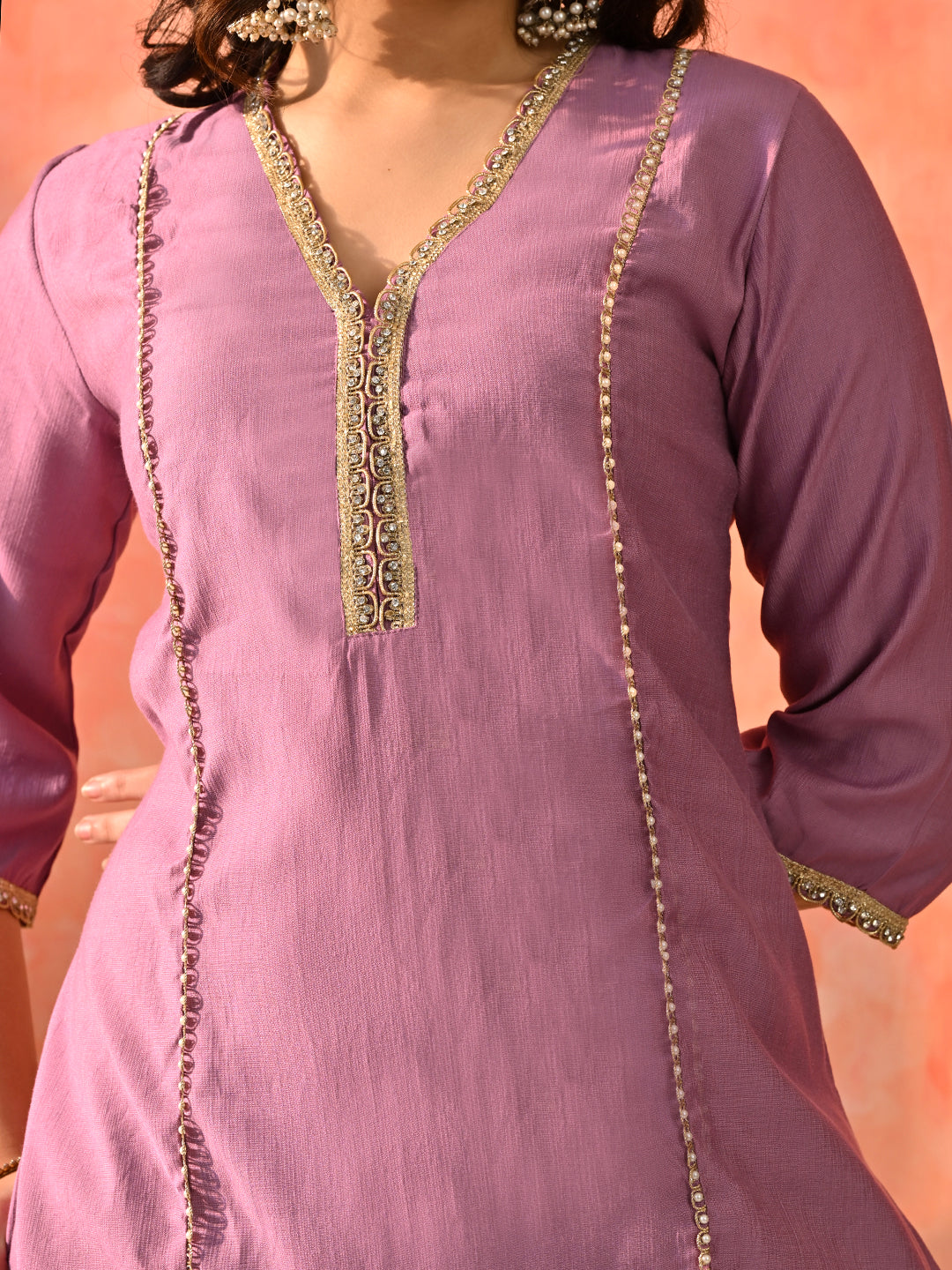 Myshka Lavender Silk Blend Straight V-Neck Three-Quarter Sleeves Kurta Trousers With Dupatta