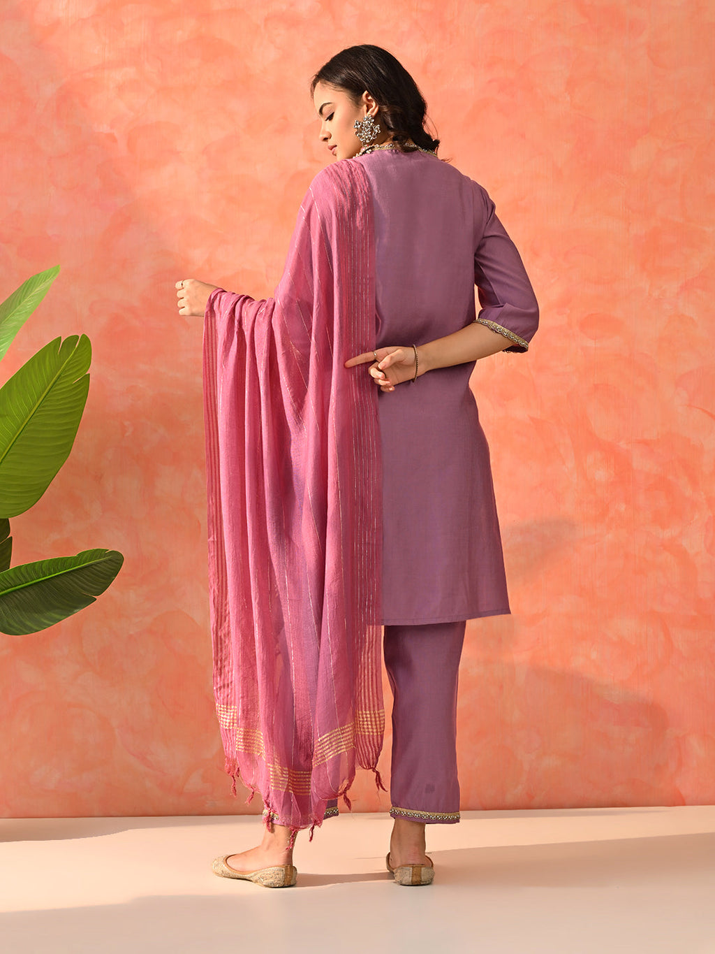 Myshka Lavender Silk Blend Straight V-Neck Three-Quarter Sleeves Kurta Trousers With Dupatta