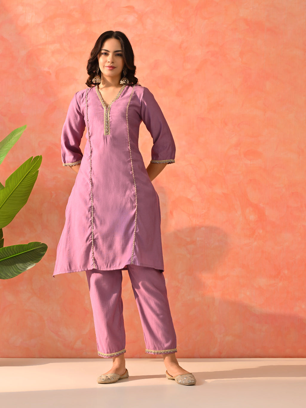 Myshka Lavender Silk Blend Straight V-Neck Three-Quarter Sleeves Kurta Trousers With Dupatta
