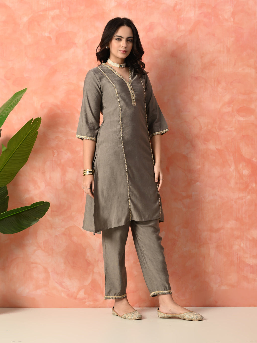 Myshka Gray Silk Blend Straight V-Neck Three-Quarter Sleeves Kurta Trousers With Dupatta