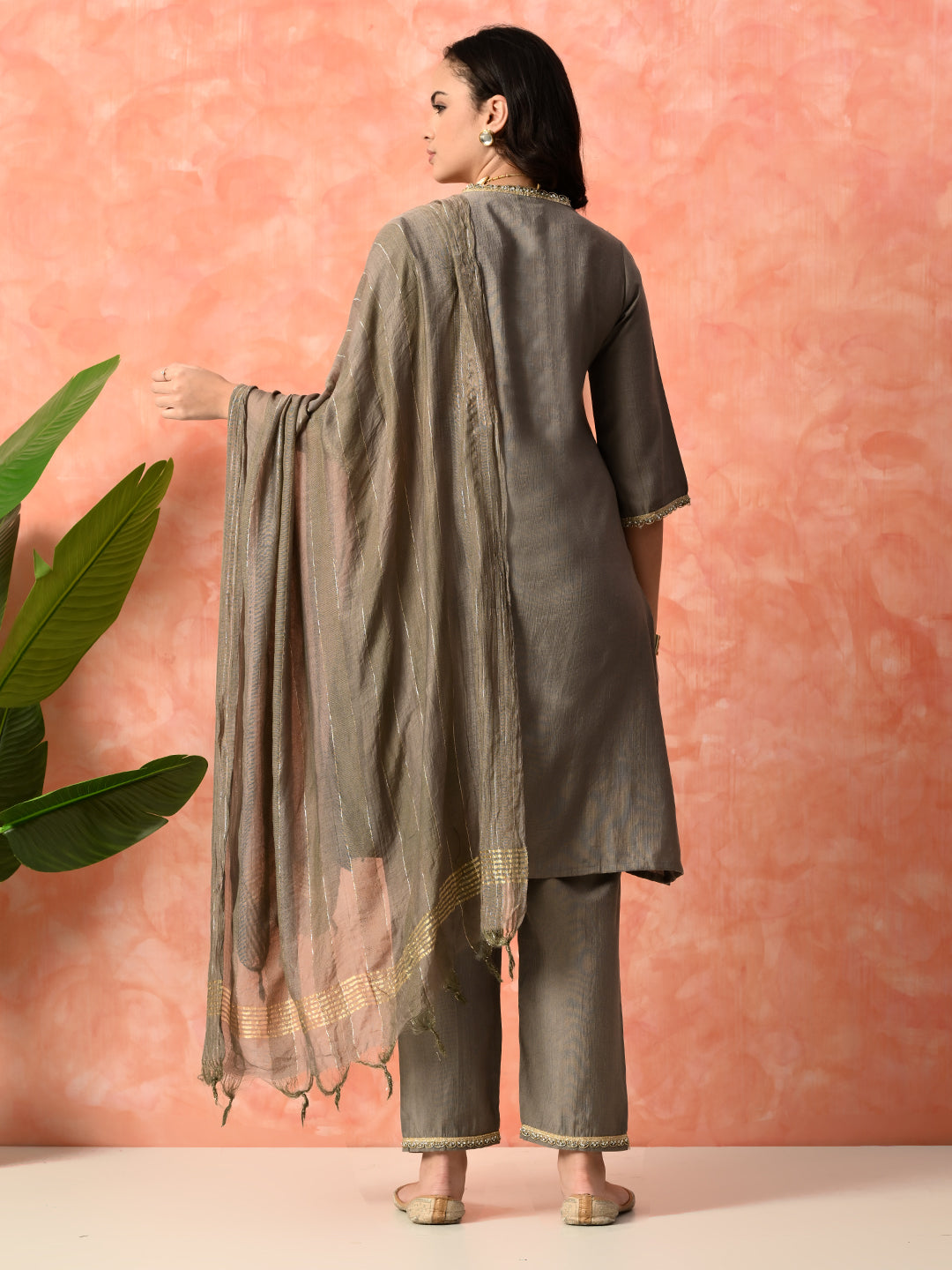 Myshka Gray Silk Blend Straight V-Neck Three-Quarter Sleeves Kurta Trousers With Dupatta