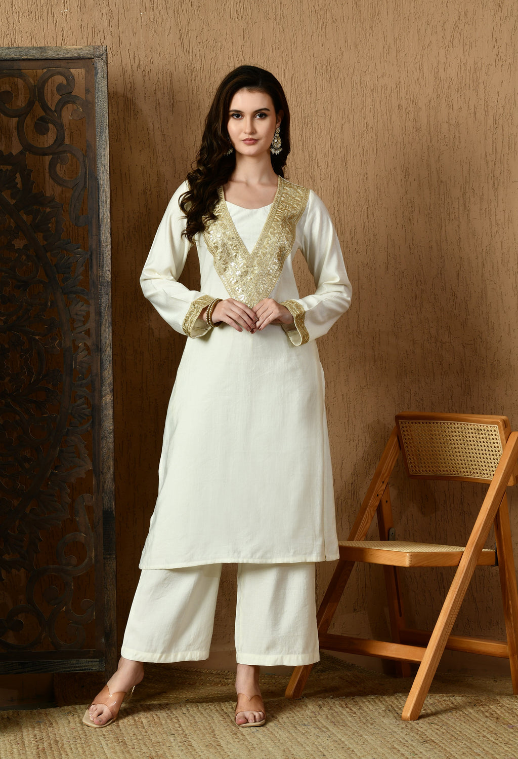 Myshka White Silk Blend Straight Round Neck Long Sleeves Kurta Trousers With Dupatta