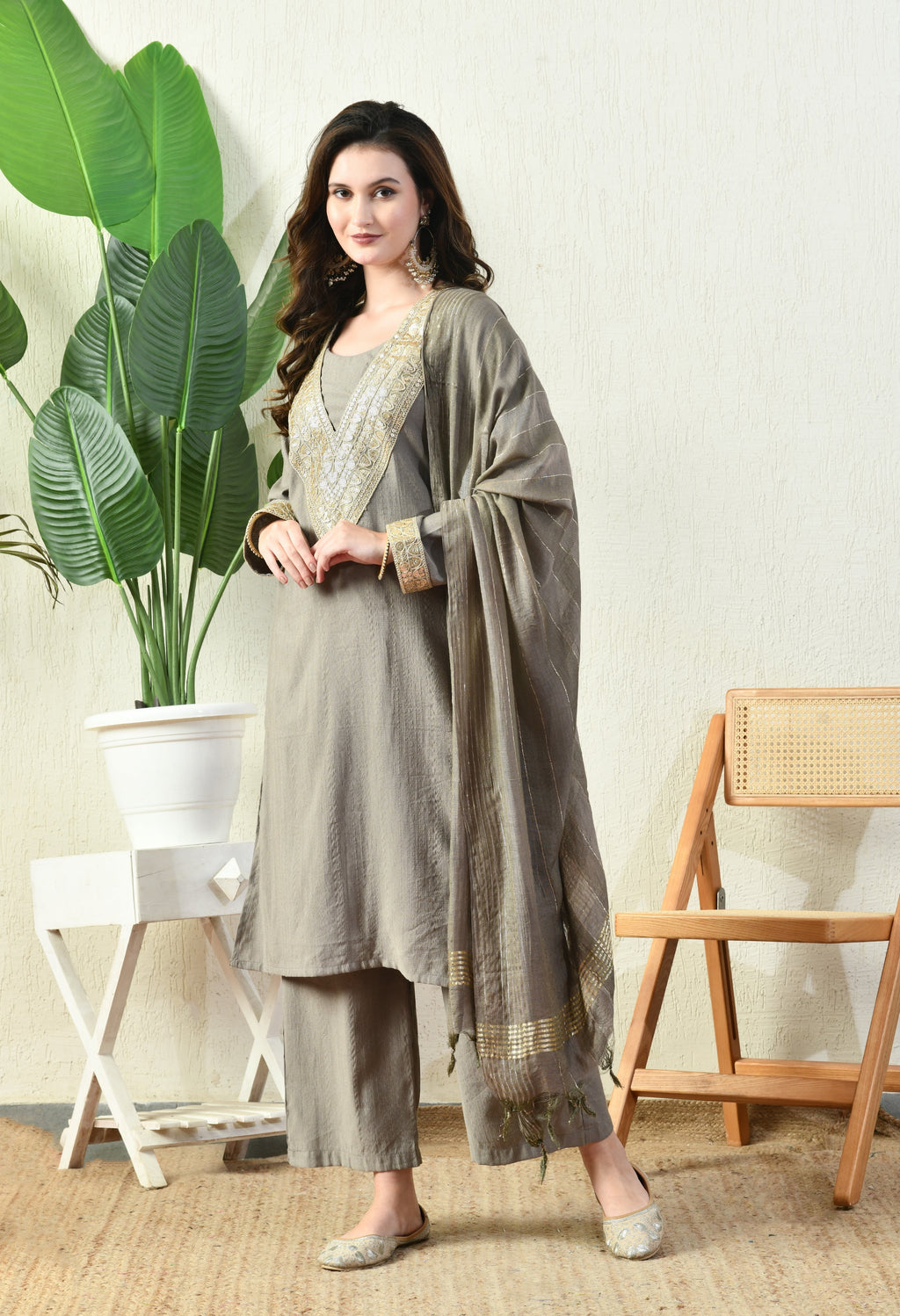 Myshka Gray Silk Blend Straight Round Neck Long Sleeves Kurta Trousers With Dupatta