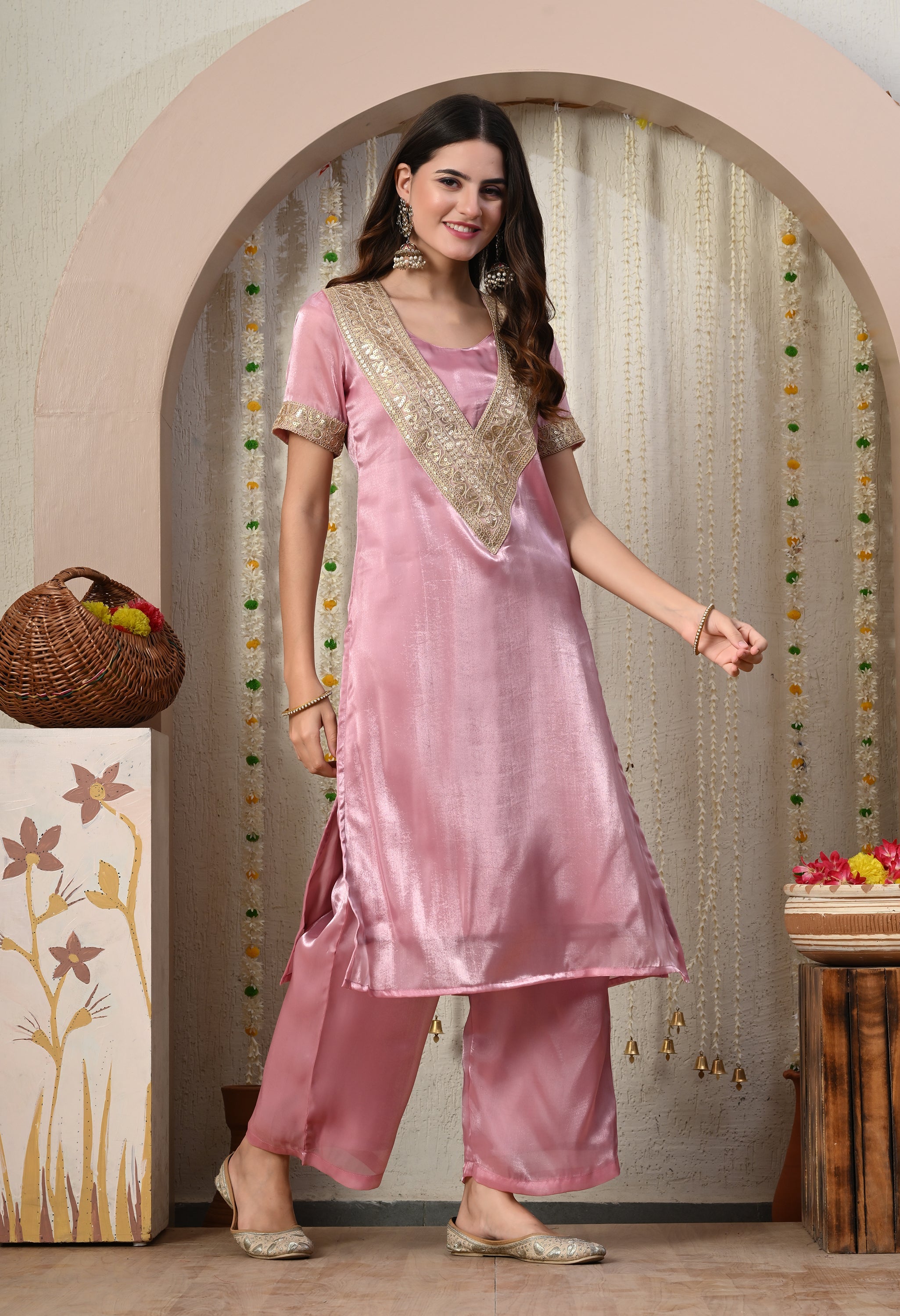 Myshka Pink Silk Blend Straight Round Neck Short Sleeves Kurta Trousers Set