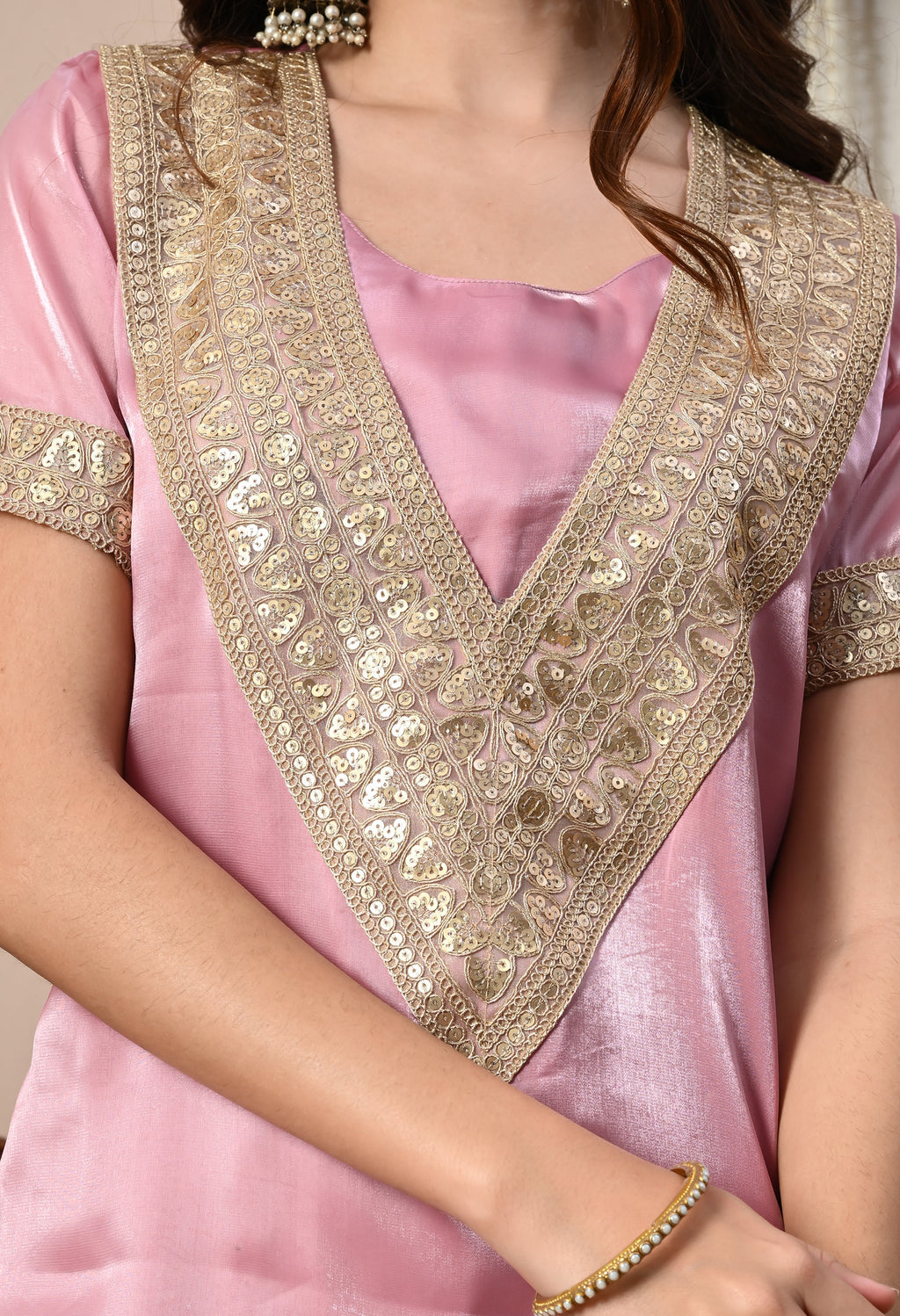 Myshka Pink Silk Blend Straight Round Neck Short Sleeves Kurta Trousers Set