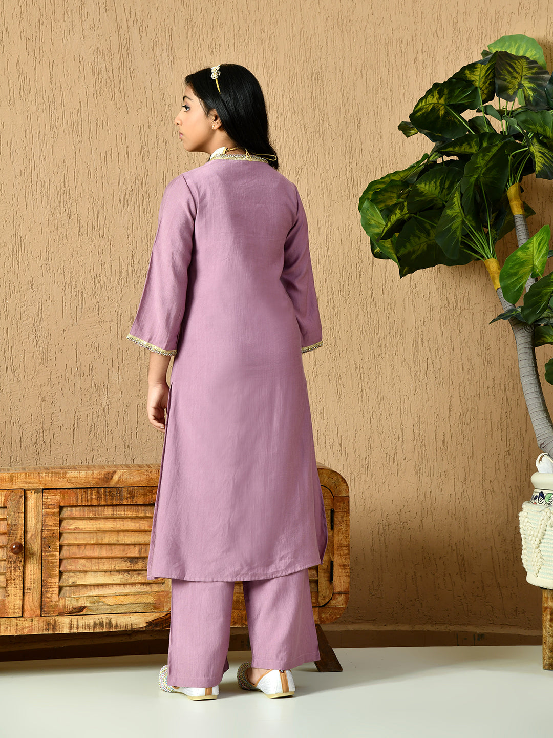 Myshka Kids Girls Calf length Embellished Kurta Set Lavender Color