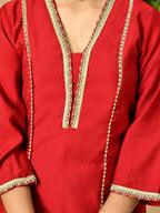 Myshka Kids Girls Calf length Embellished Kurta Set Red Color