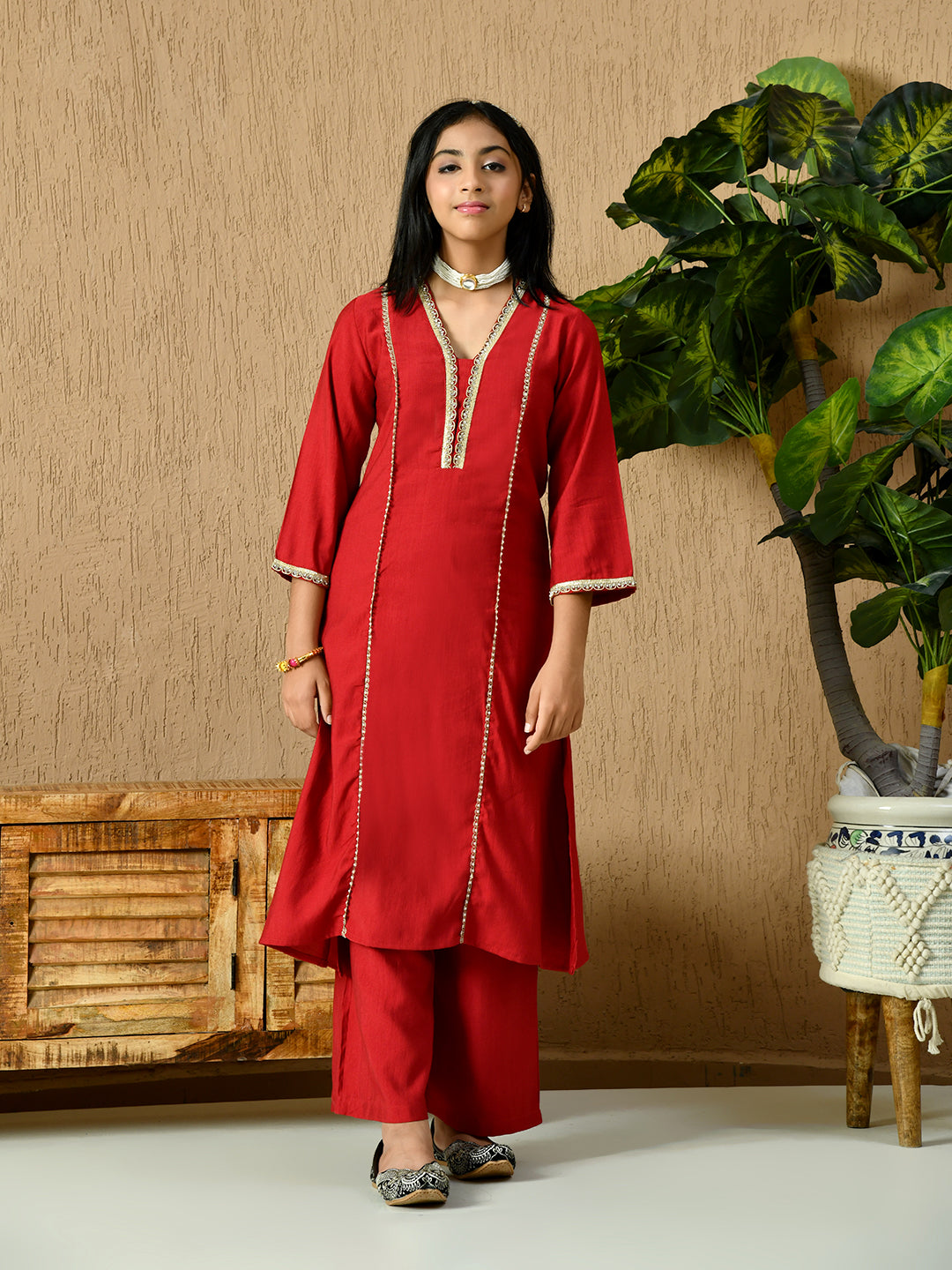 Myshka Kids Girls Calf length Embellished Kurta Set Red Color