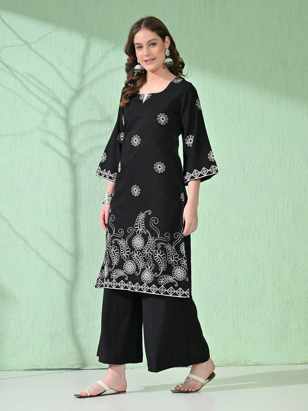 Myshka Women's Embroidered Calf Length Black Kurta With Palazzo