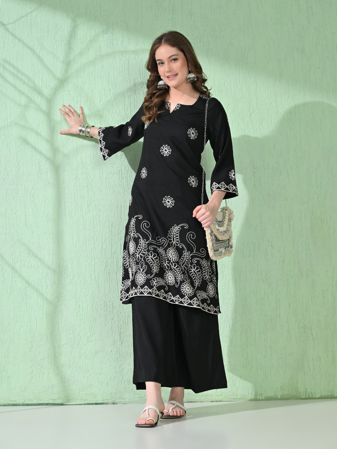 Myshka Women's Embroidered Calf Length Black Kurta With Palazzo