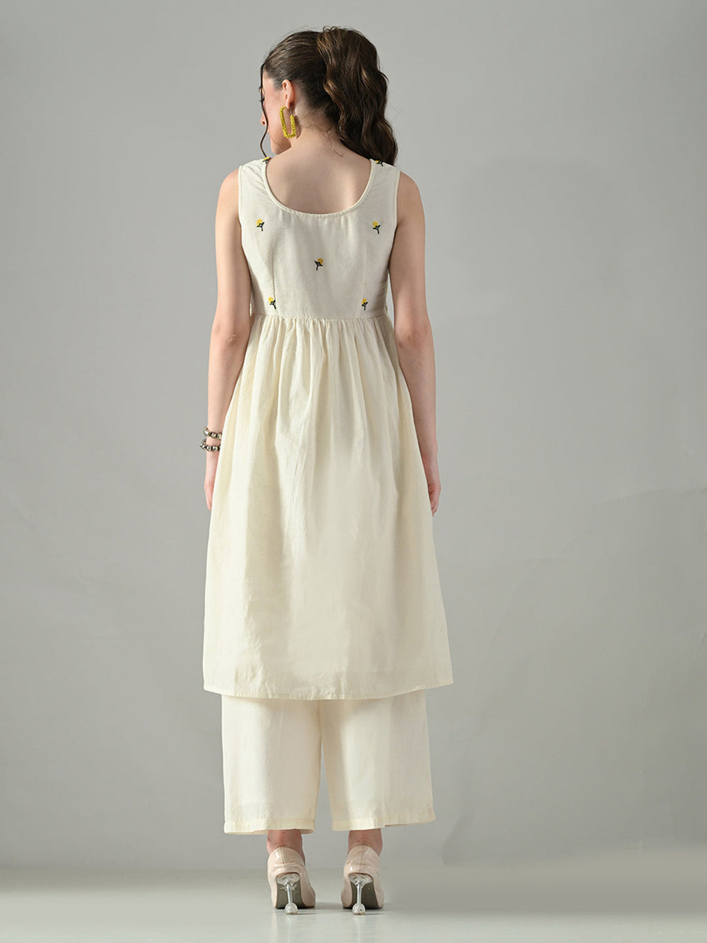 Myshka Women Off White Embroidered Long Kurta With Front Slit Trouser - Distacart