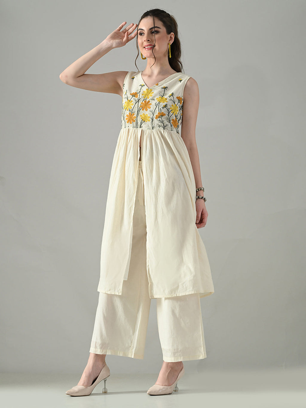 Myshka Women Off White Embroidered Long Kurta With Front Slit Trouser - Distacart