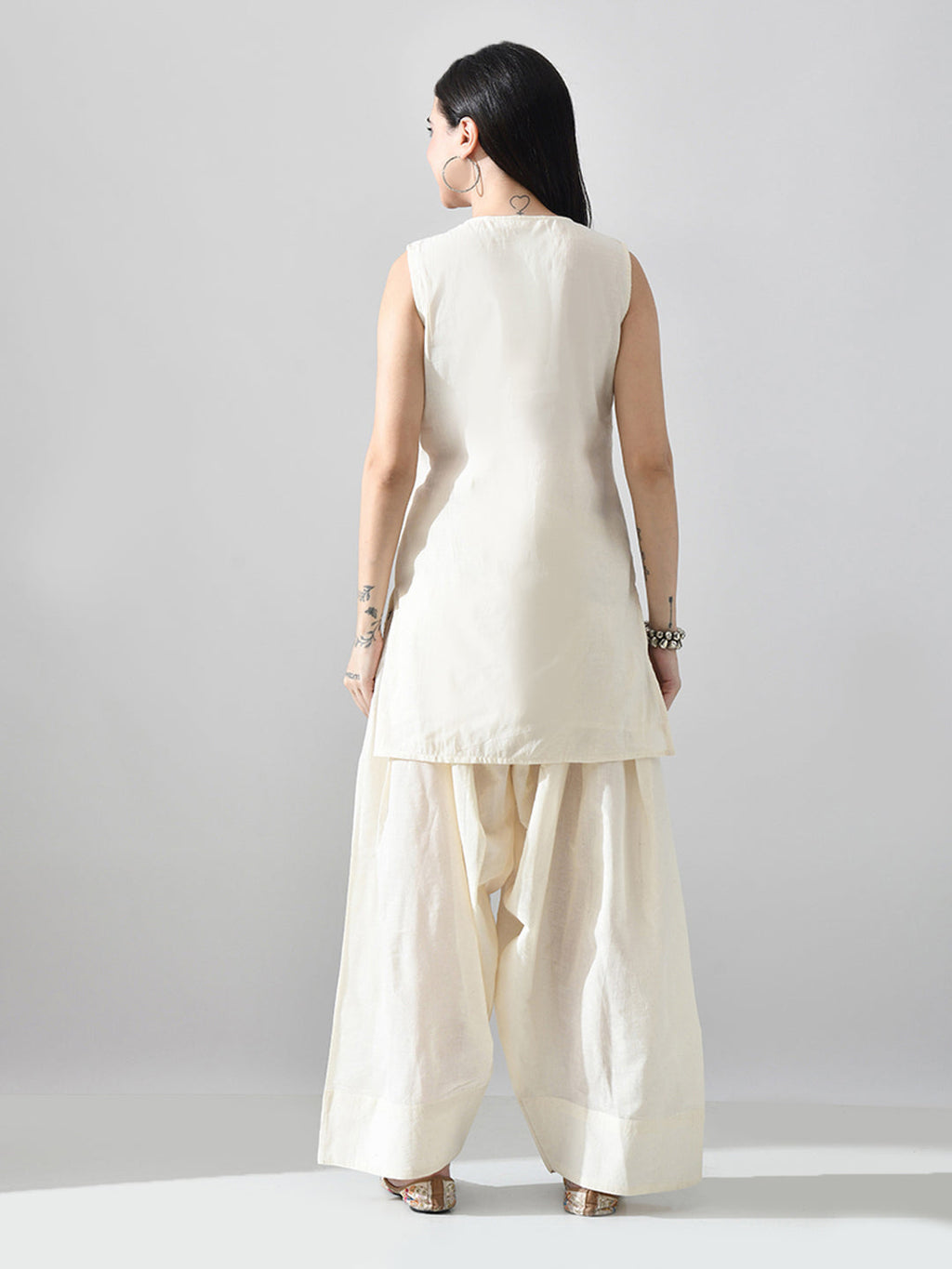 Myshka Women Off White Embroidered Short Kurta With Farsi Salwar - Distacart