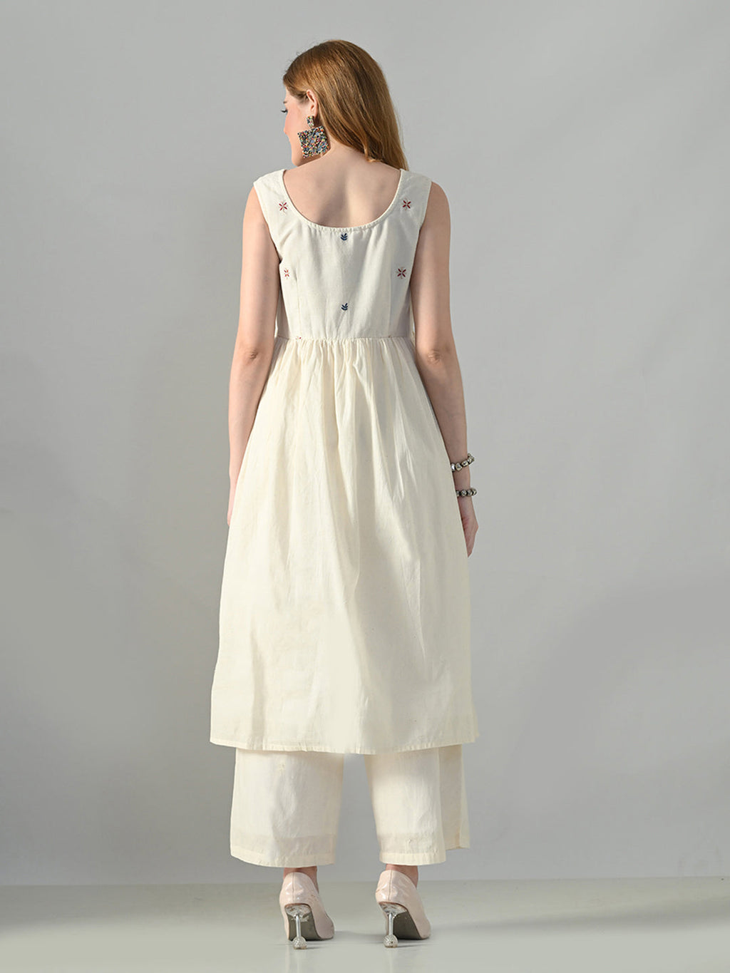Myshka Women Off White Embroidered Long Kurta With Front Slit Trouser - Distacart