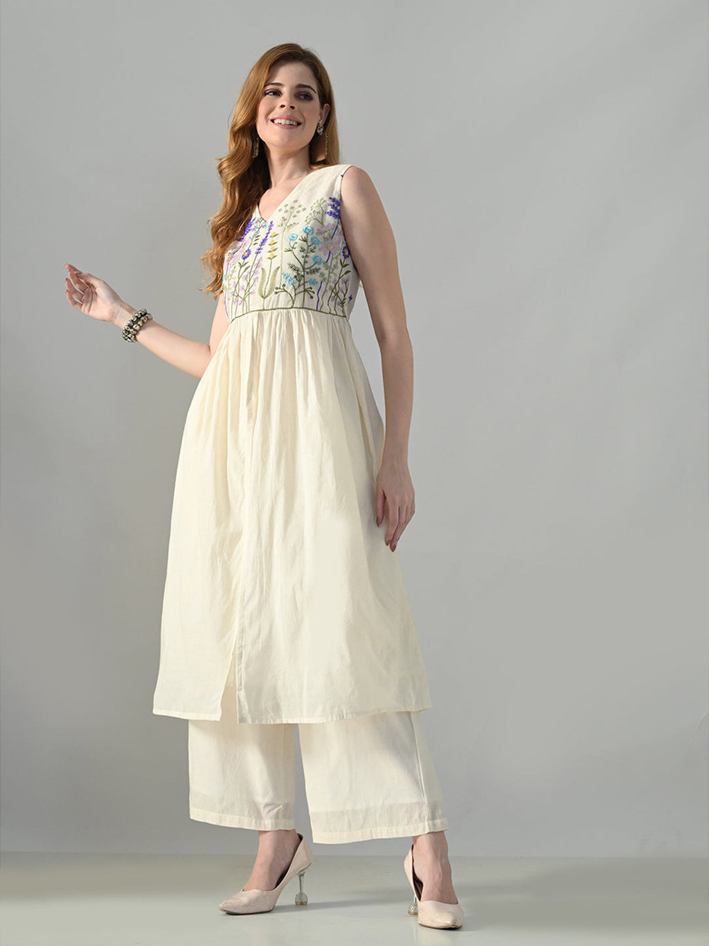 Myshka Women Off White Embroidered Long Kurta With Front Slit Trouser - Distacart
