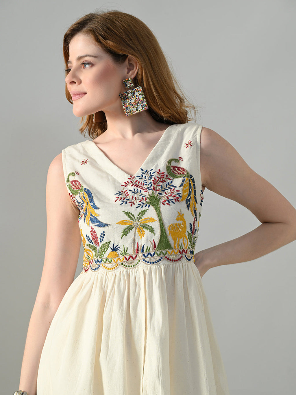 Myshka Women Off White Embroidered Long Kurta With Front Slit Trouser - Distacart
