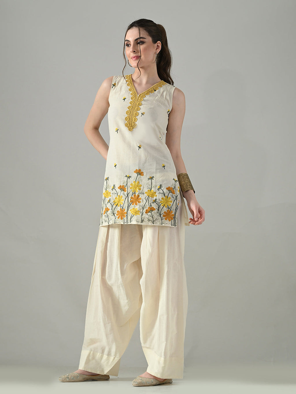Myshka Women Off White Embroidered Short Kurta With Farsi Salwar - Distacart