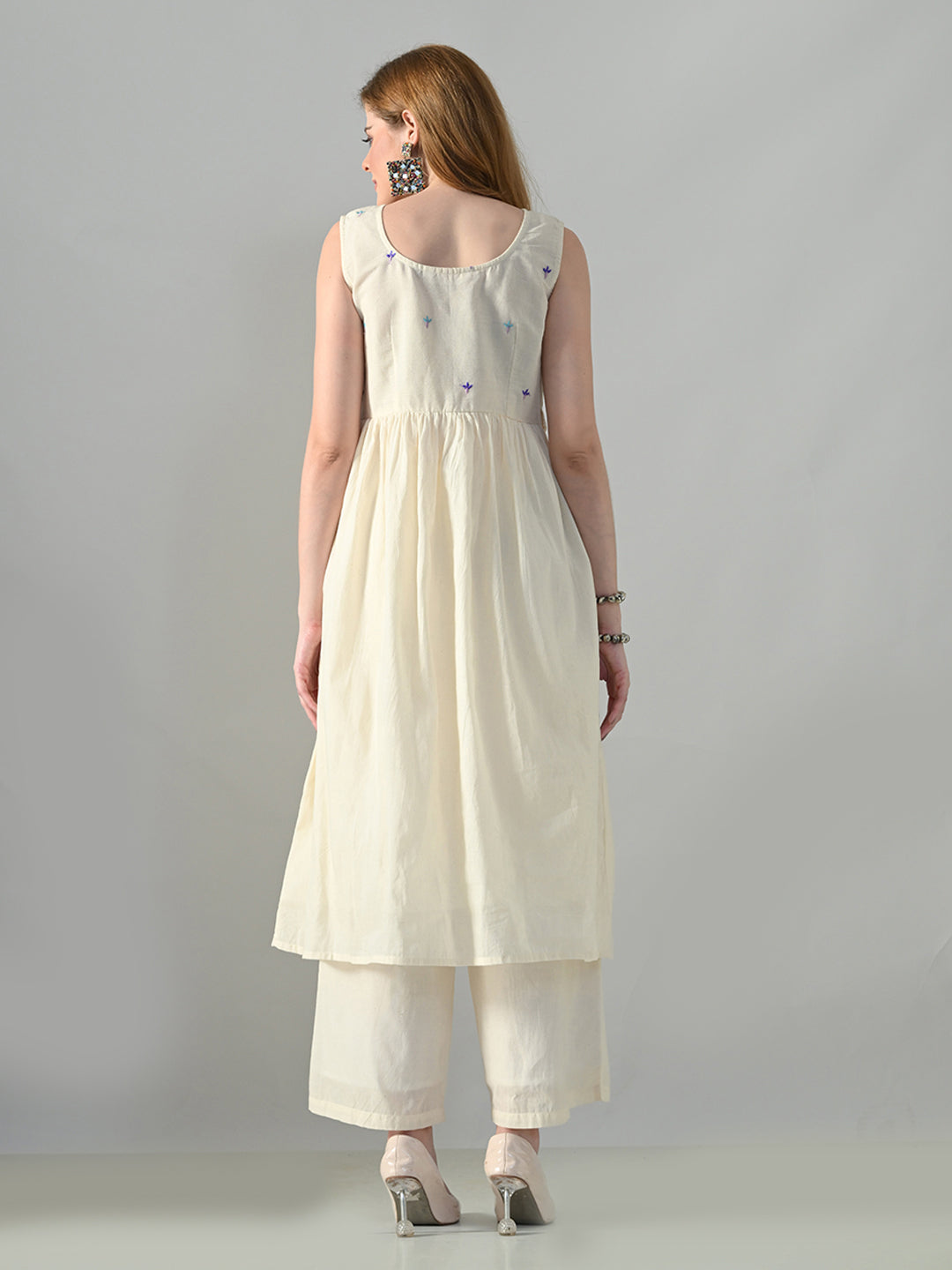 Myshka Women Off White Embroidered Long Kurta With Front Slit Trouser - Distacart