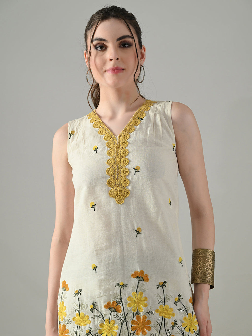 Myshka Women Off White Embroidered Short Kurta With Farsi Salwar - Distacart