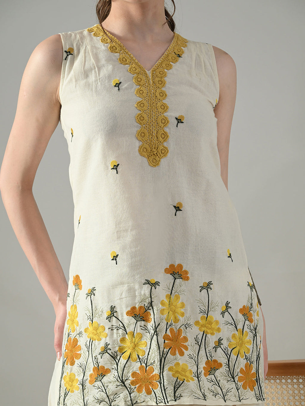Myshka Women Off White Embroidered Short Kurta With Farsi Salwar - Distacart