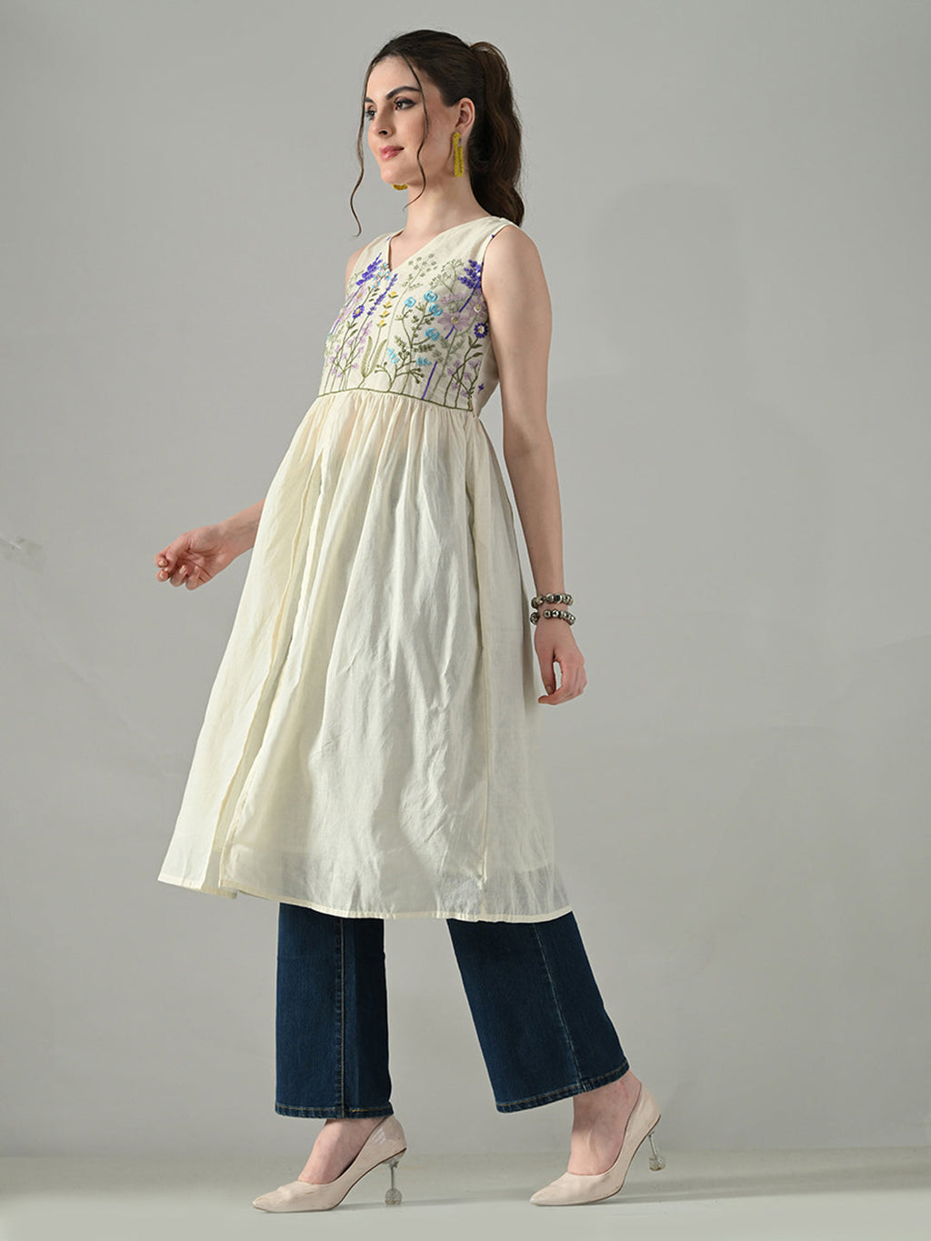 Myshka Women Off White Multicolor Thread Embroidered Sleeveless Long Kurta - Distacart
