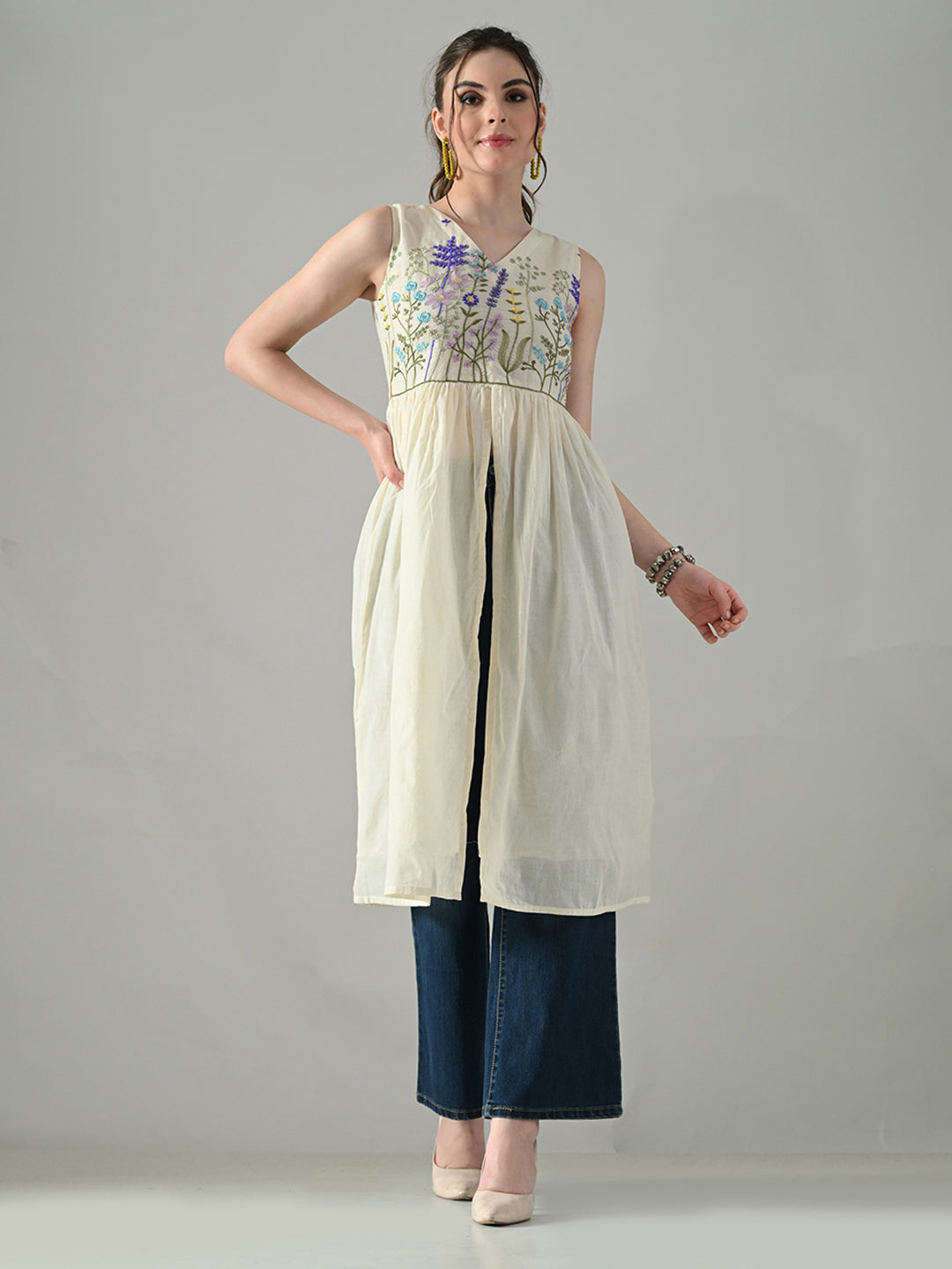 Myshka Women Off White Multicolor Thread Embroidered Sleeveless Long Kurta - Distacart