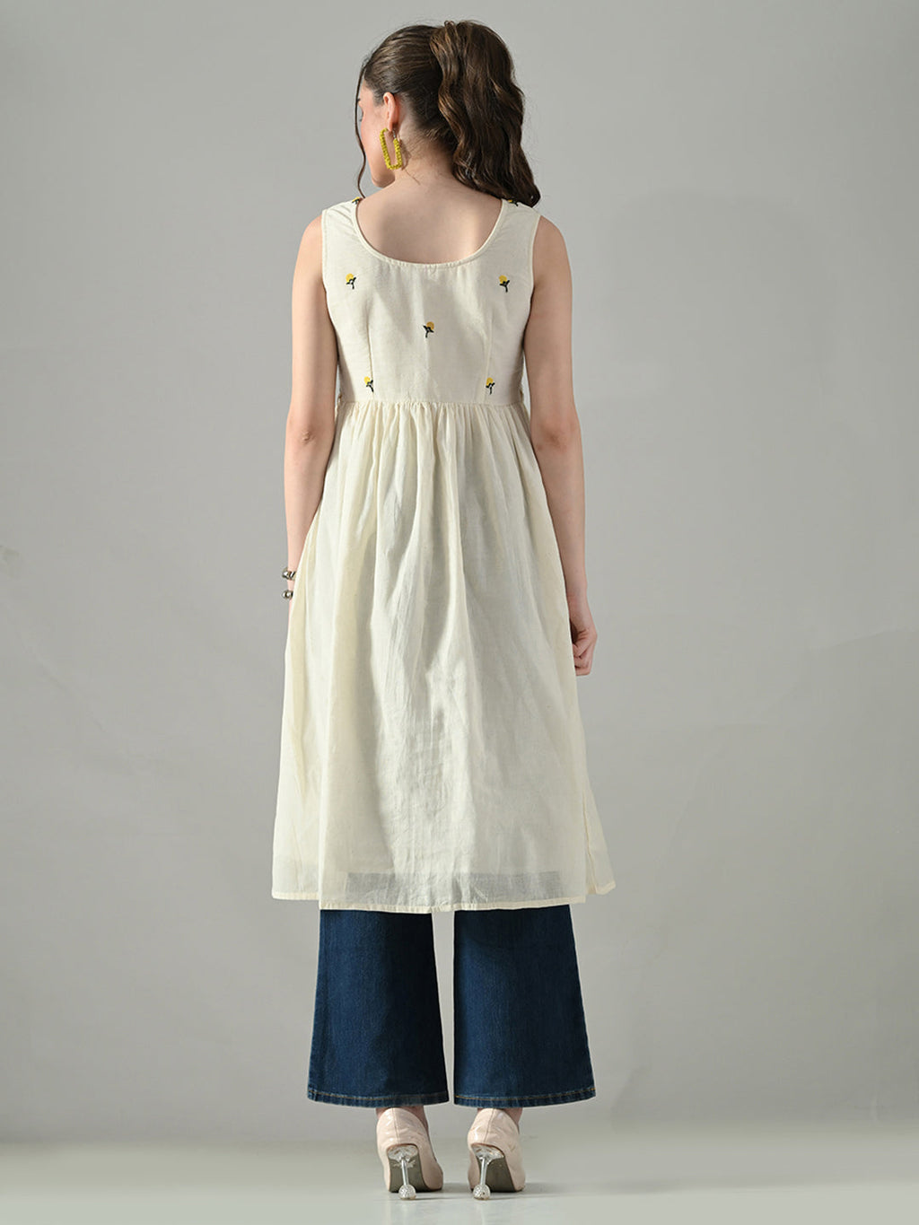 Myshka Women Off White Multicolor Thread Embroidered Sleeveless Long Kurta - Distacart