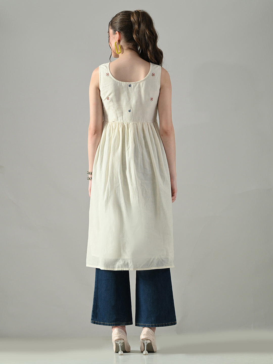 Myshka Women Off White Multicolor Thread Embroidered Sleeveless Long Kurta - Distacart