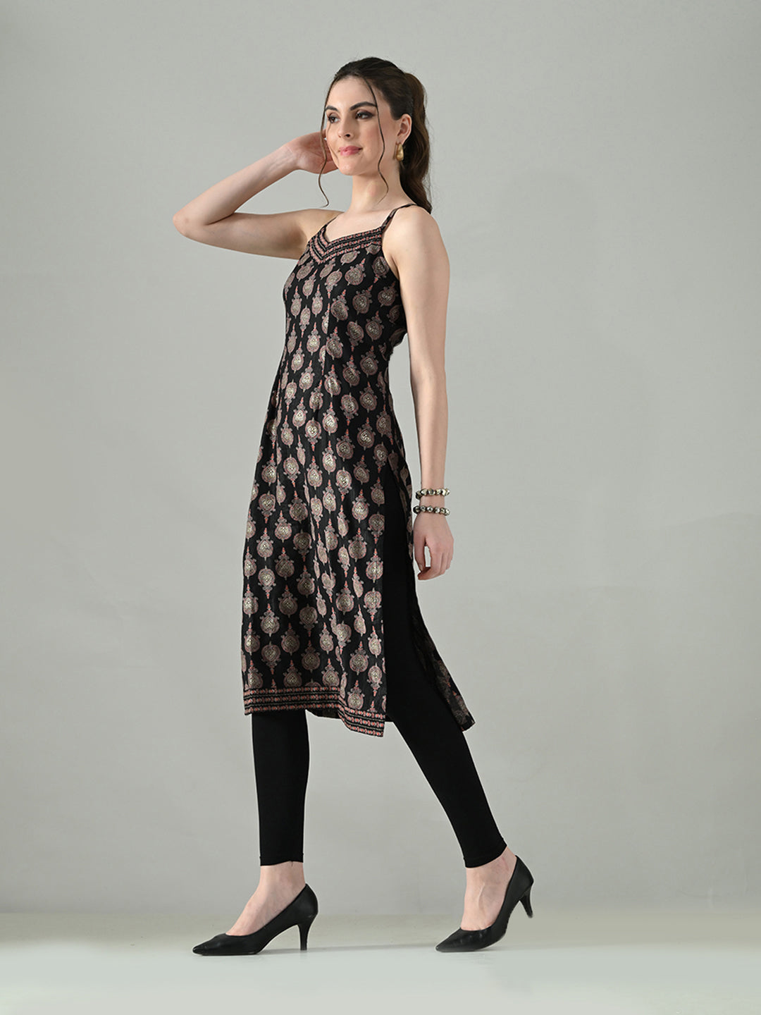 Myshka Women Off White Multicolor Thread Embroidered Sleeveless Long Kurta