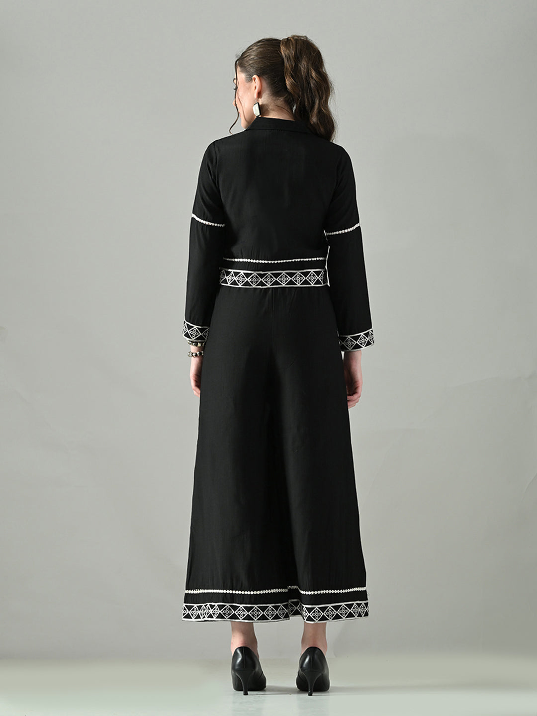 Myshka Women Black Embroidered Co-Ord Set - Distacart