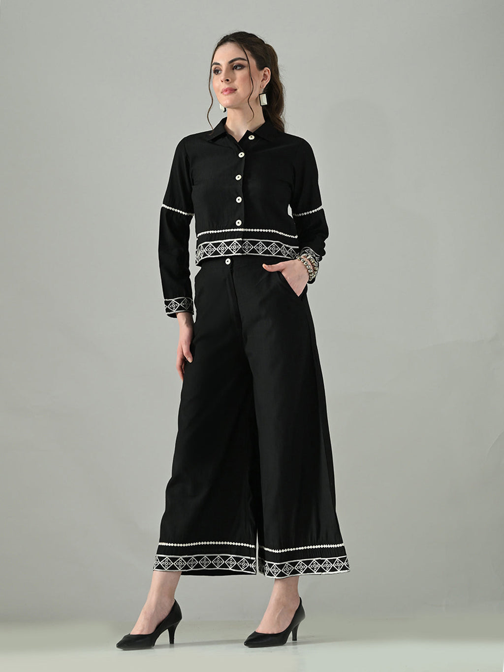 Myshka Women Black Embroidered Co-Ord Set - Distacart