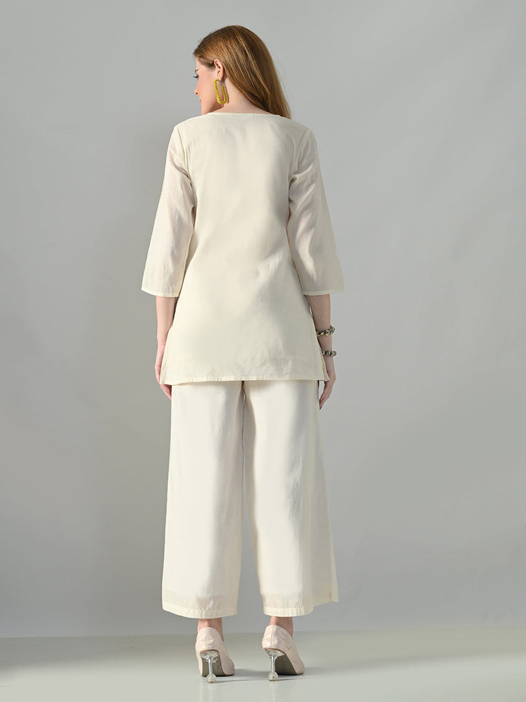 Myshka Women Off White Multicolor Thread Embroidered Co-Ord Set