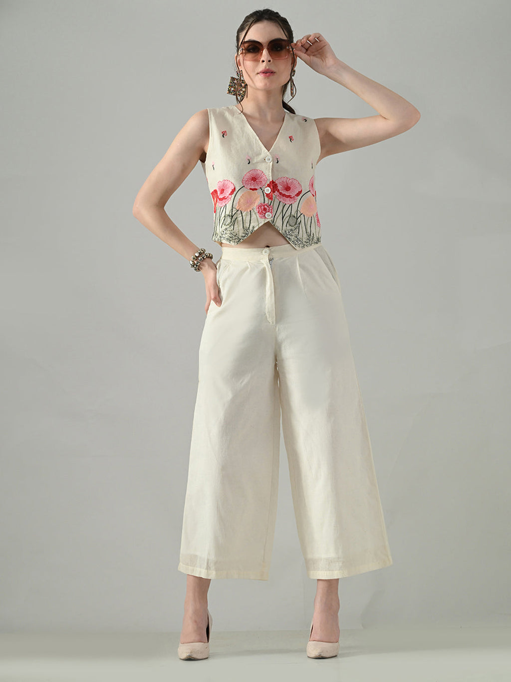 Myshka Women Off White Multicolor Thread Embroidered Co-Ord Set