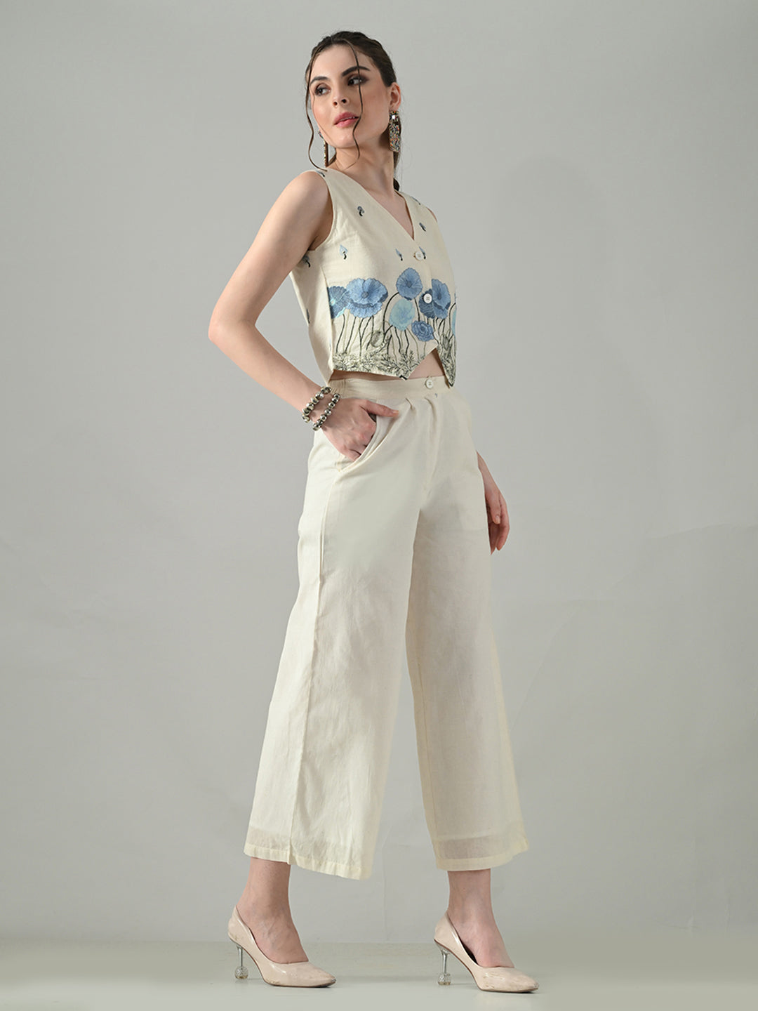 Myshka Women Off White Multicolor Thread Embroidered Co-Ord Set
