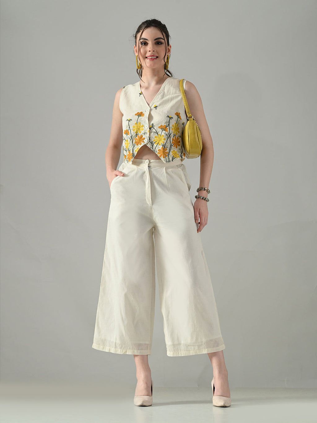 Myshka Women Off White Multicolor Thread Embroidered Co-Ord Set