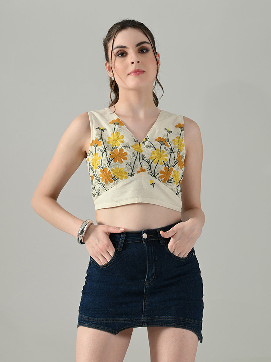 Myshka Women Off White Multicolor Thread Embroidered Saree Blouse - Distacart