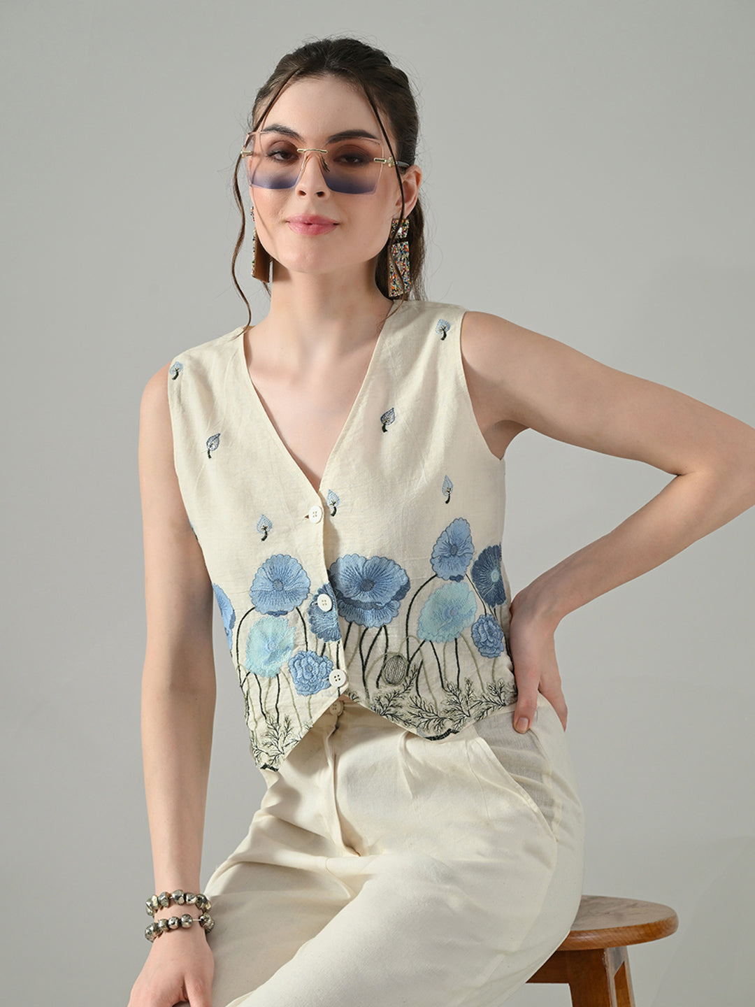 Myshka Women Off White Multicolor Thread Embroidered Waistcoat - Distacart