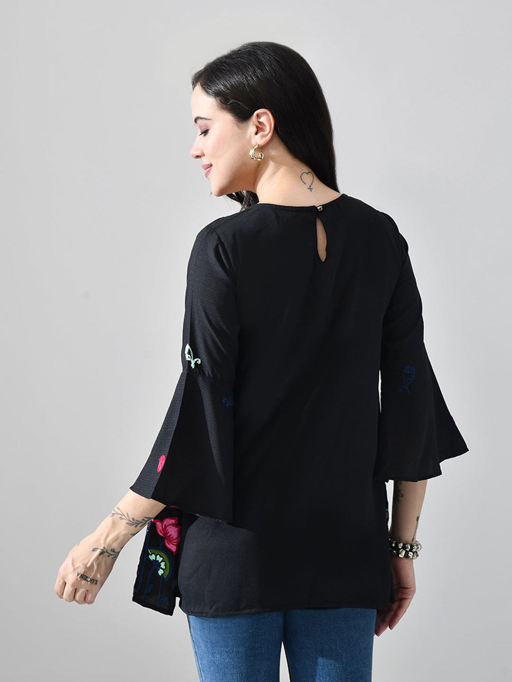 Myshka Women Black Multicolor Thread Embroidered Three-Quarter Sleeve Top