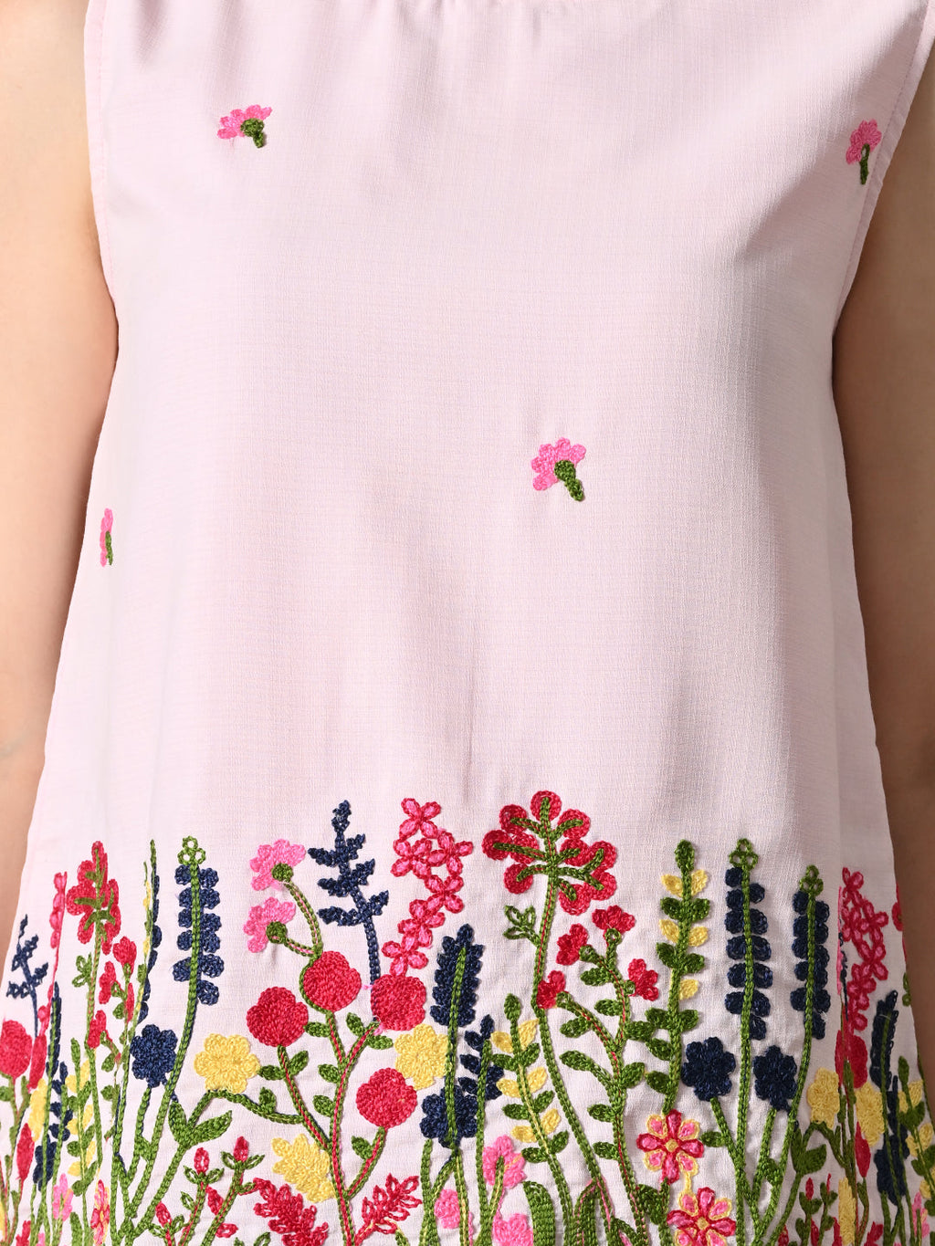 Myshka Women Poly Cotton Sleeveless Multicolor Thread Embroidered Pattern