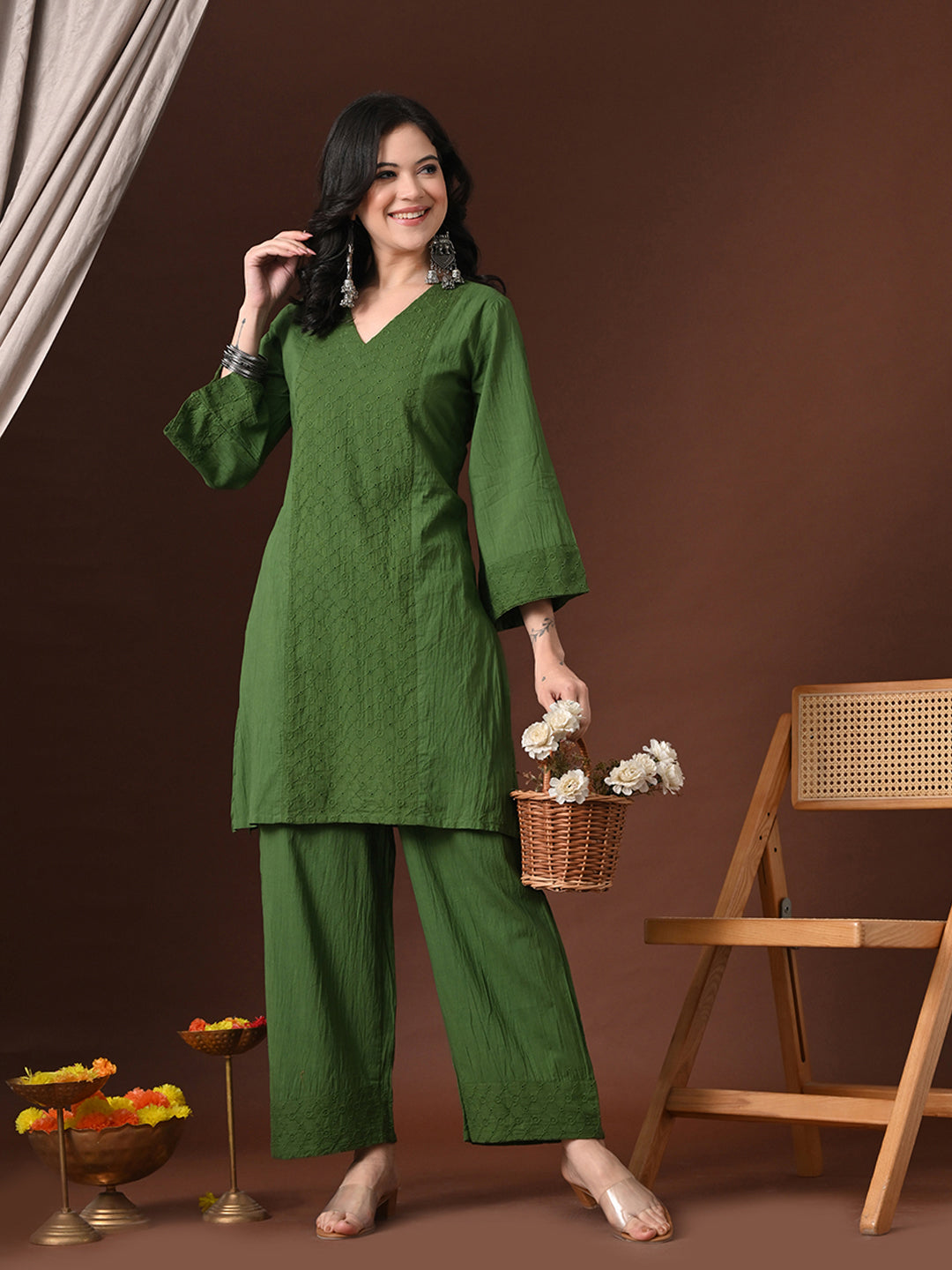 Myshka Women Green Pure Cotton Embroiderd Three-Forth Sleeve Kurta with Trouser - Distacart