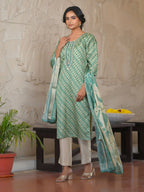 Vaasva Women's Dark Green Green Silk Digital Printed Suit Set