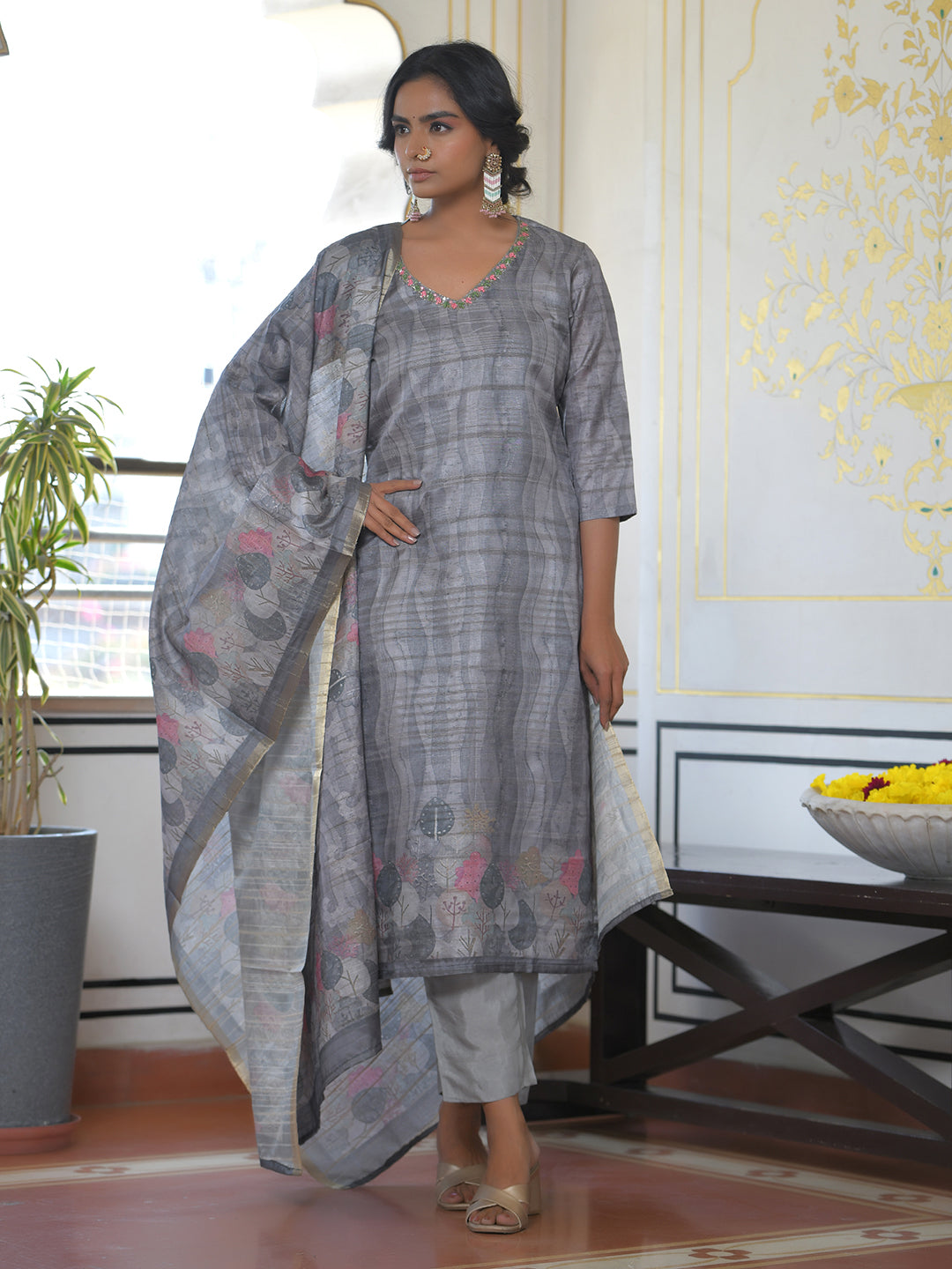 Vaasva Women's Ash Grey Silk Digital Printed Suit Set