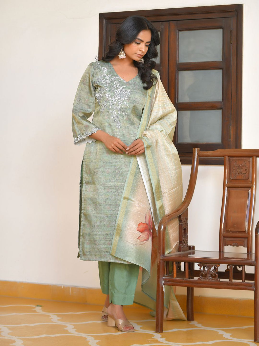 Vaasva Women's Pistachio Tissue Shimmer Digital Printed Suit Set