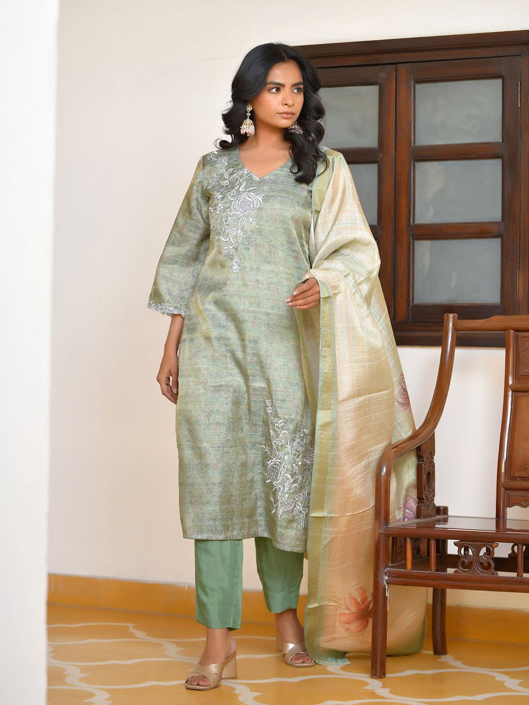 Vaasva Women's Pistachio Tissue Shimmer Digital Printed Suit Set