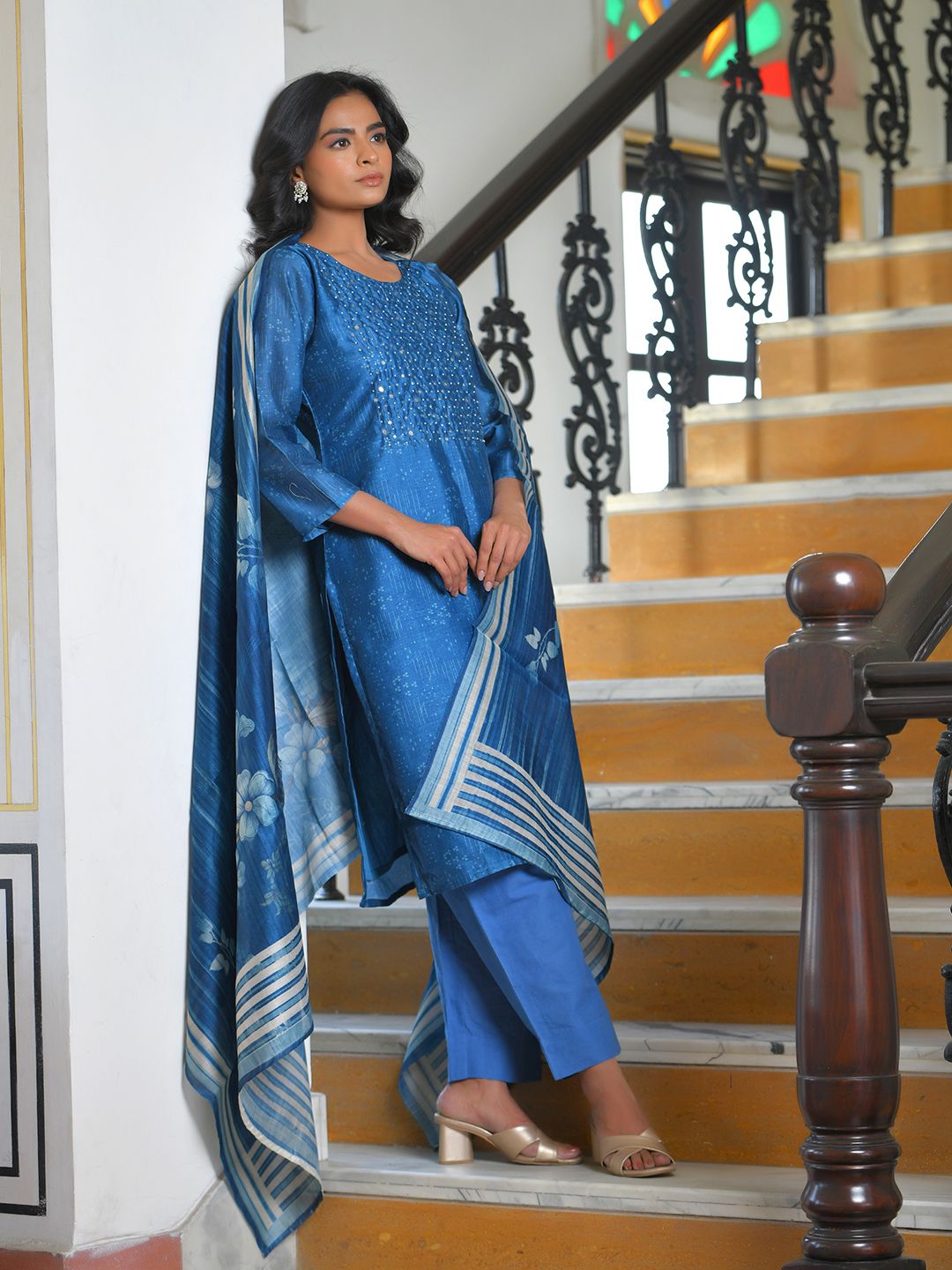Vaasva Women's Indigo Muslin Digital Printed Suit Set