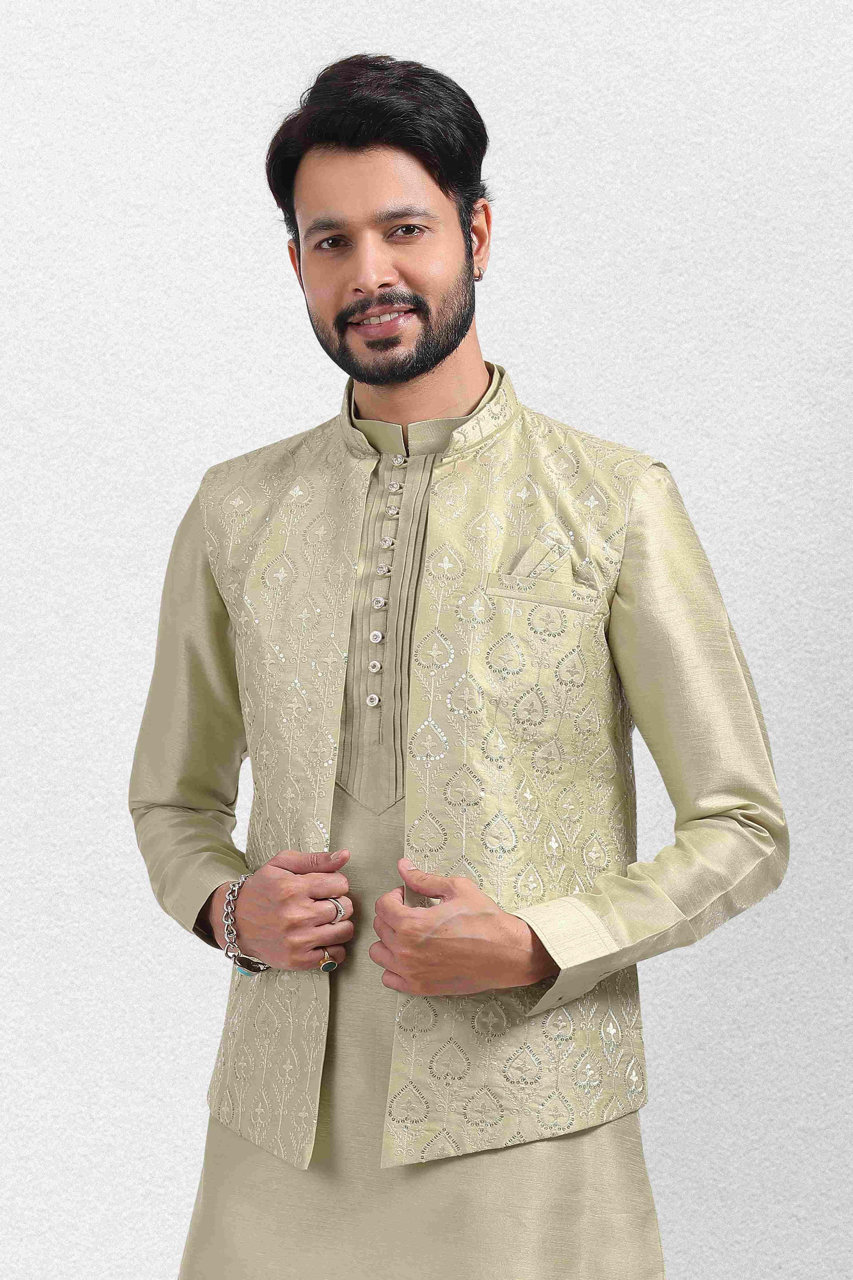 Raivat Ethnic Art Banarasi Silk Thread Work 3 Pics Jacket Set In Pista Green Colour