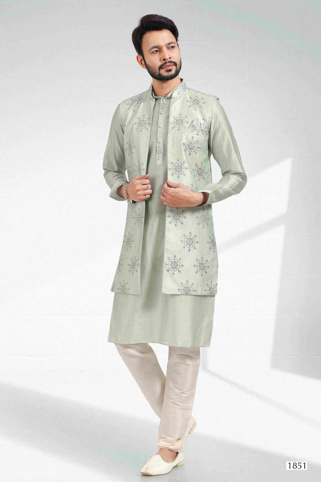 Raivat Ethnic Art Banarasi Silk Thread Work 3 Pics Jacket Set In Pista Green Colour